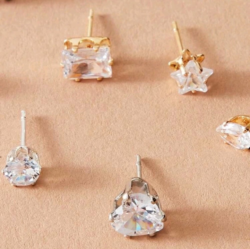 6 pairs Rhinestone Stud Earrings - Picture 3 of 3